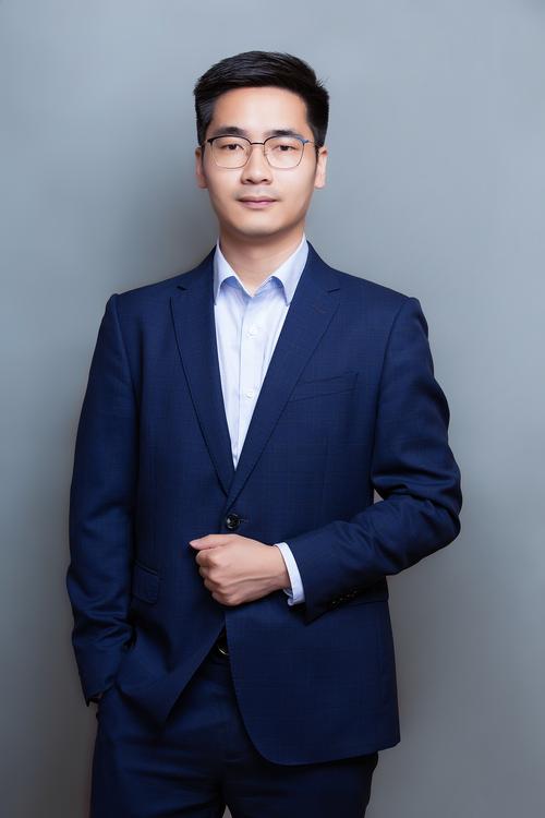 张民翰 艺术总监 & 首席设计师